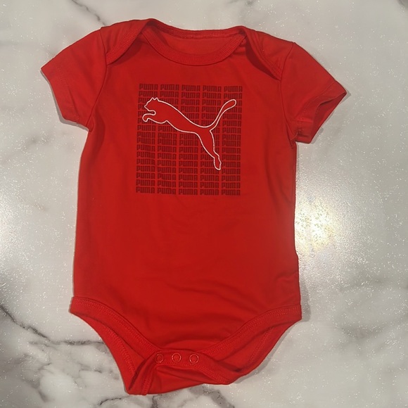 Puma Outfit - Picture 2 of 5